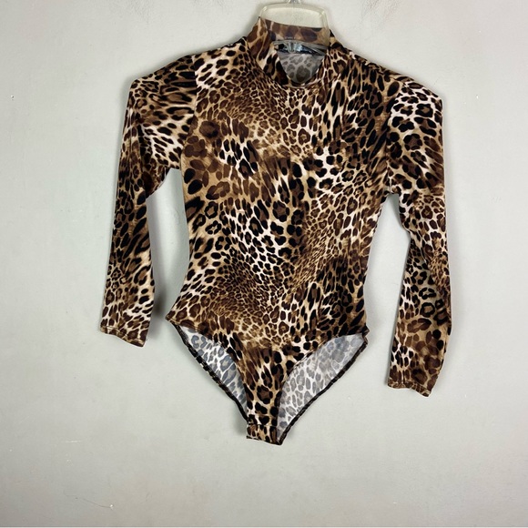 Mock neck cheetah animal print long sleeve body suit - Picture 2 of 6